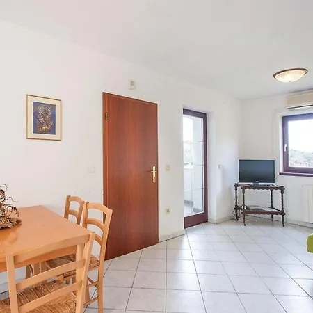 Apartment Fuer 4 Personen Ca 50 Qm In Pula, Istrien Istrische Riviera